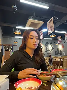 CiCi9のライブXXXチャット