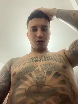 Ttinho Live XXX-Chat