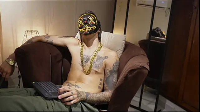 yanblk Chat XXX live