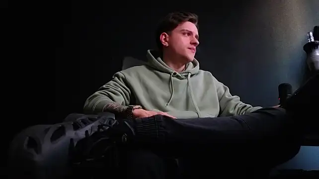 FelixStarkk's Live XXX Chat