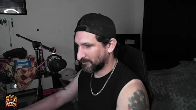 DevilPup75_: απευθείας συνομιλία ΧΧΧ