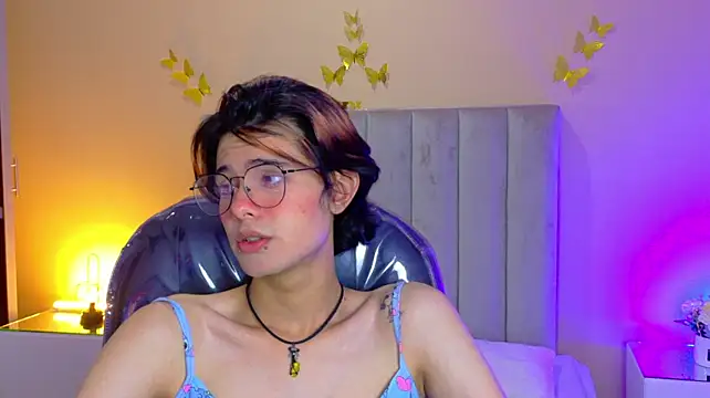 Derek_Sinn Chat XXX in diretta