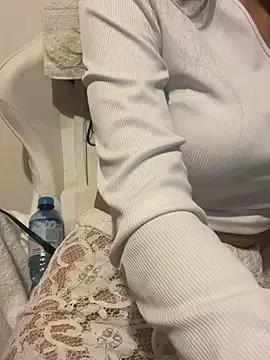 Chat +18 de DulceMya ao vivo
