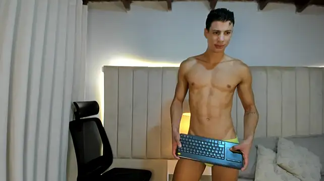 XXX chat uživo modela JustPhantom
