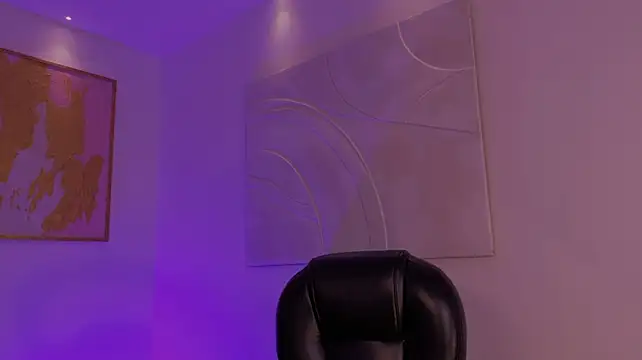ErikaBenz_ Live XXX-chat