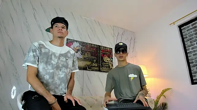 Chat +18 de COOL_BOYS2 ao vivo