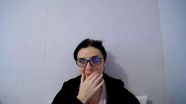 Shiny_gine Chat XXX in diretta
