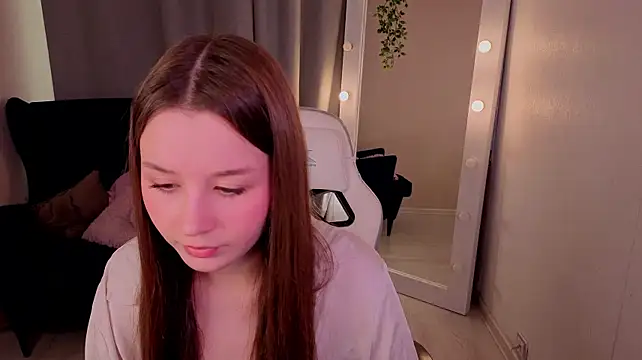 RileyBloomss Live XXX-chat