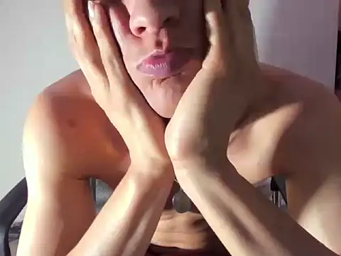juanse22cm Chat XXX in diretta