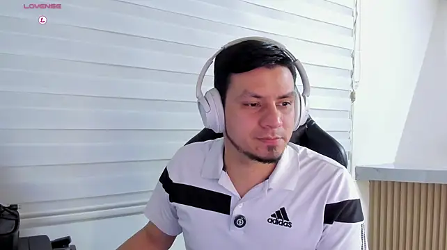 Rick_Adams 现场XXX聊天