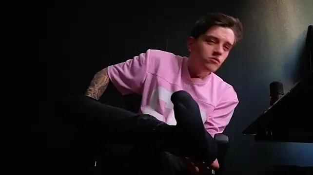 FelixStarkk's Live XXX Chat