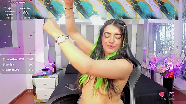 IsaDiiaz Chat XXX in diretta