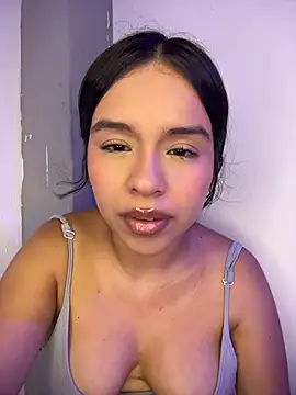 Paola05_'s Live XXX Chat