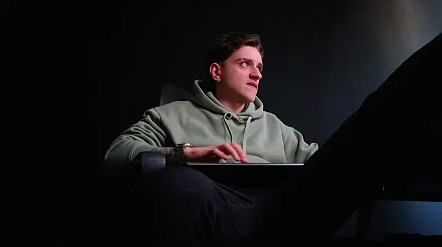 Živý XXX chat FelixStarkk