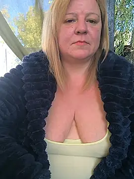 jusichka – Naživo XXX chat