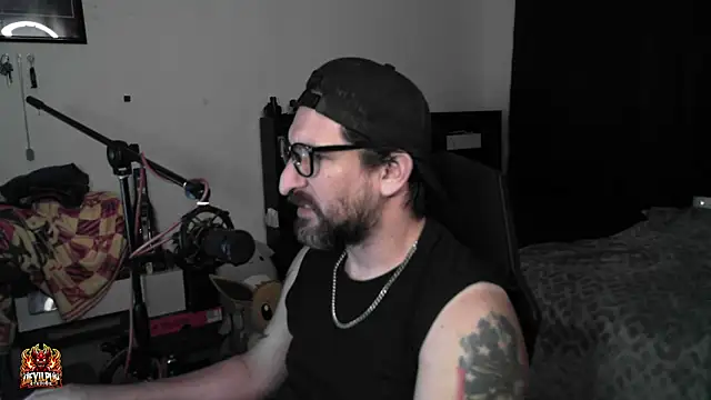 Czat XXX na żywo – DevilPup75_