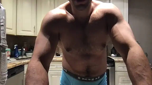 BigGuyMuscle: онлайн-секс-чат