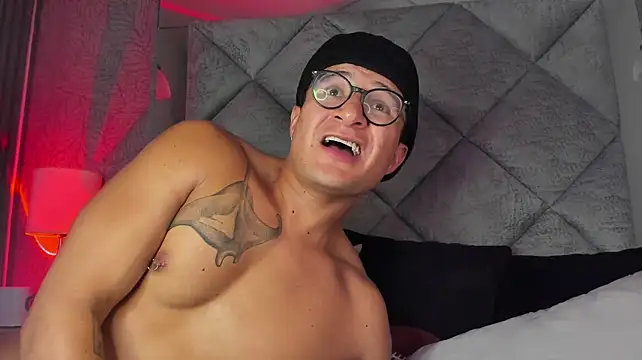Chat +18 de Hassbyd ao vivo