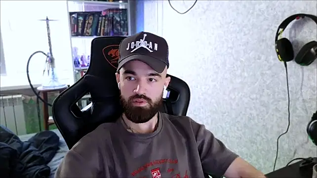 _Serious_Man Chat XXX live