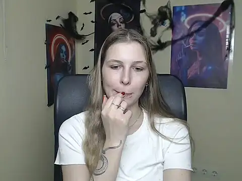 StrangerGi Live XXX-chat
