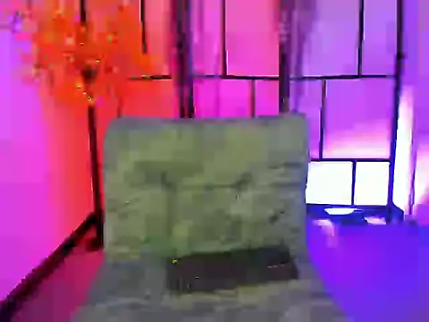 Violet-Secret Live XXX-chat