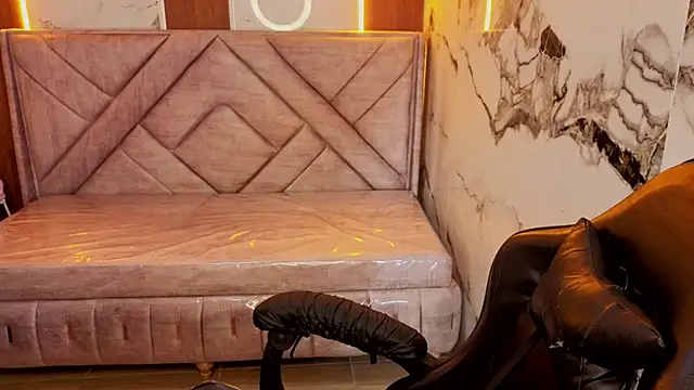 Madison08_ch Live XXX-chat