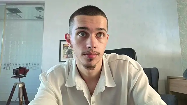 XXX chat uživo modela KaydenDrew