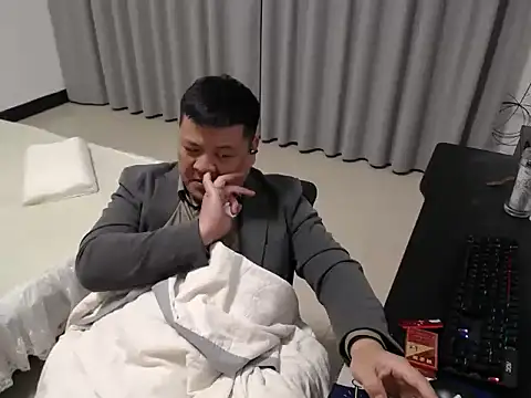 zhang1118 Live XXX-chat