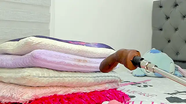 Elizabeth_18_ Live XXX-chat