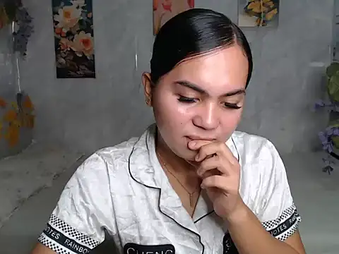ur_asiankat Obrolan Langsung XXX
