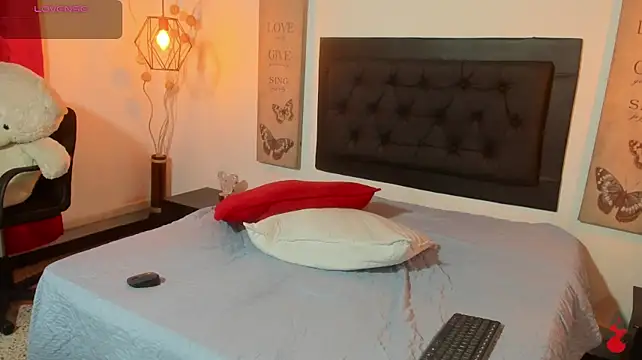 Mia_and_Erick's Live XXX Chat