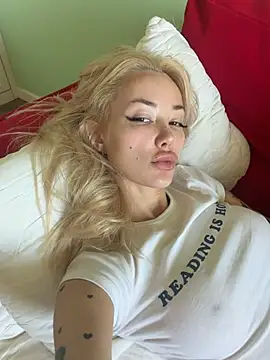 Monika_Lee Live XXX-chat