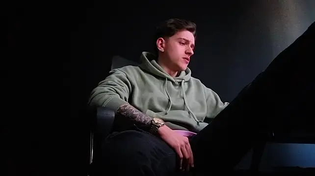 FelixStarkk Chat XXX live