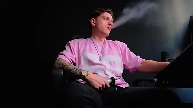 FelixStarkk Live XXX Chat
