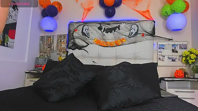 XXX chat uživo modela Angelxxx88_