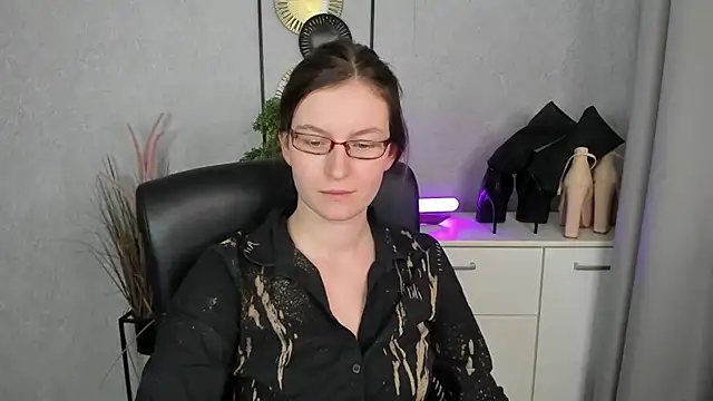 XXX chat uživo modela emmaxDelight