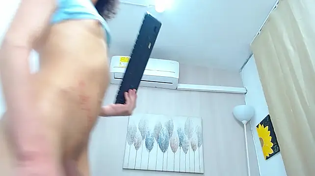 Channi_smith_ XXX чат на живо