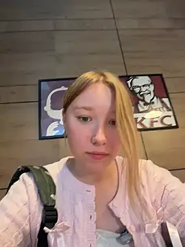 -NaughtyAngel- 现场XXX聊天