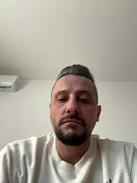 Chat XXX ao vivo de InsaneMattt
