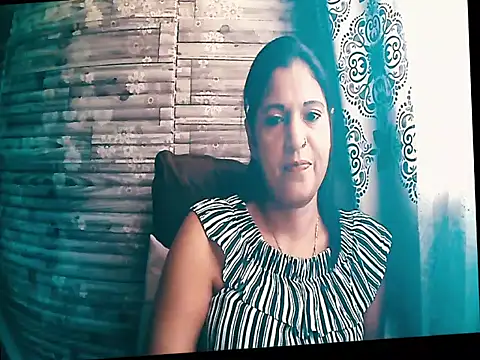 indianlusyy Adlı Modelin Canlı XXX Sohbeti