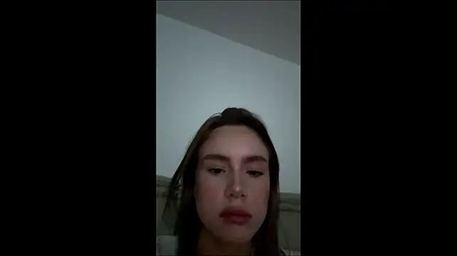 צ'אט XXX בשידור חי של lenakira