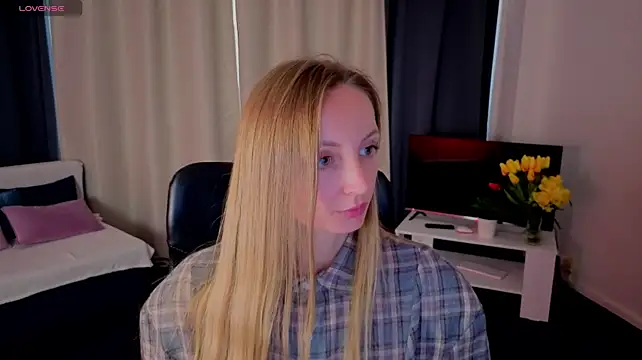 צ'אט XXX בשידור חי של NinaBelll