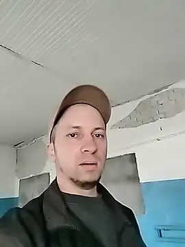 XXX chat uživo modela hornny_boy45