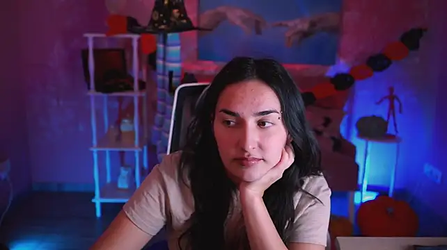 CeceliaJohnson Chat XXX in diretta