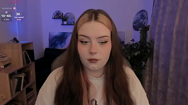 CoraMiel Live XXX-chat