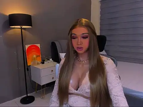 SelenaWhitmore 现场XXX聊天