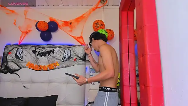 XXX chat uživo modela Angelxxx88_