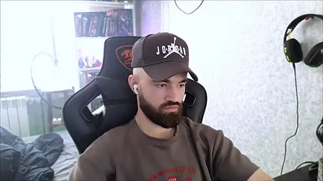 Chatroom XXX en direct de _Serious_Man