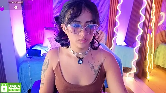 צ'אט XXX בשידור חי של kristen_tay
