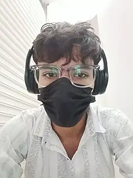 Chat +18 de Hornyboy337 ao vivo